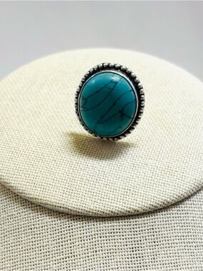 Faux Turquoise Silver-tone Statement Ring Size 5